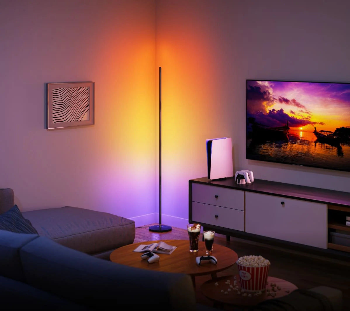 GOVEE RGBICW Älykäs lattiavalaisin MUSTA